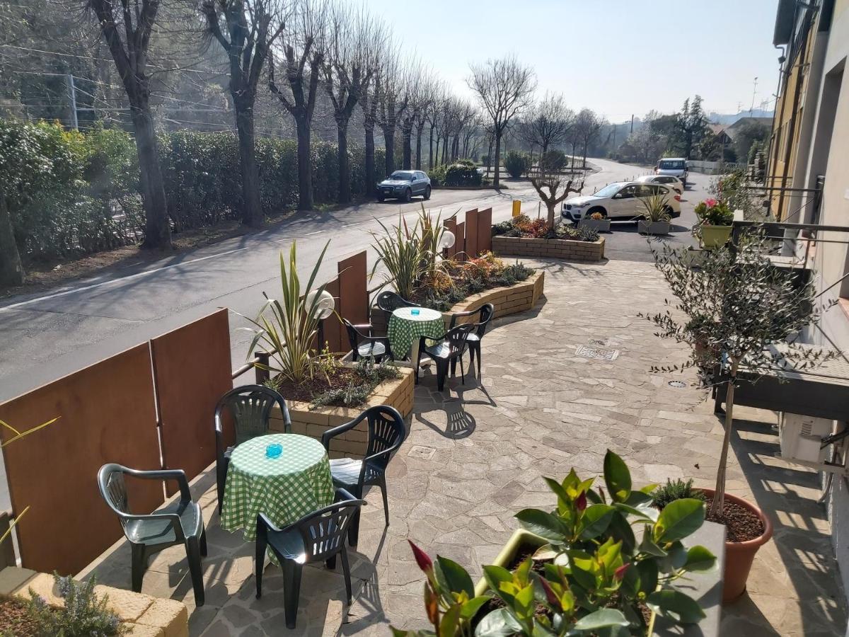 Hotel La Passeggiata Desenzano del Garda Exteriör bild
