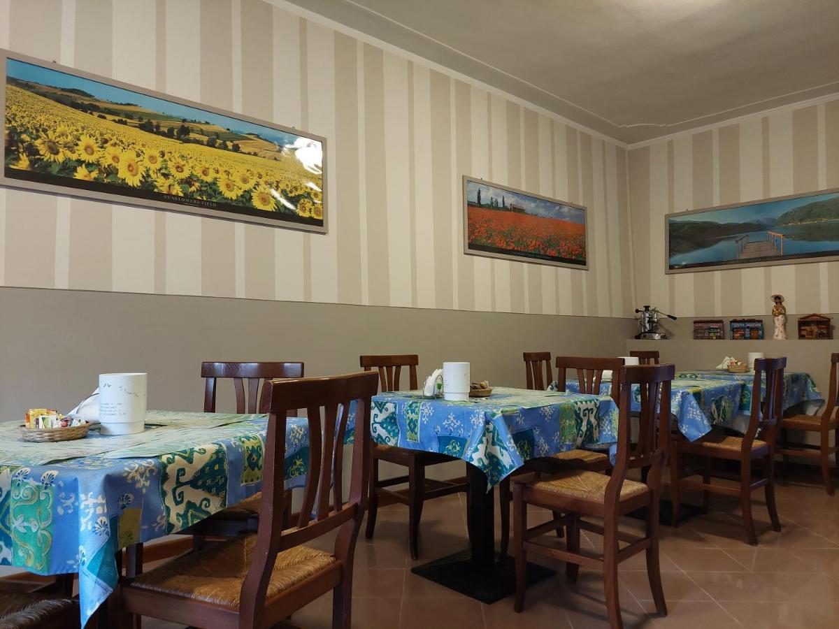 Hotel La Passeggiata Desenzano del Garda Exteriör bild