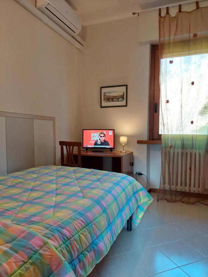 Hotel La Passeggiata Desenzano del Garda Exteriör bild